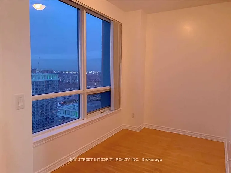 388 Prince Of Wales Dr #3705 — Photo 9