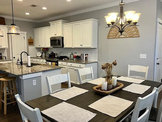 324 Coquinas Ct — Photo 9