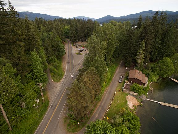 3rd image of 31XX Agate Bay Ln