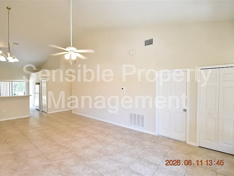 7413 Canterbury St — Photo 4