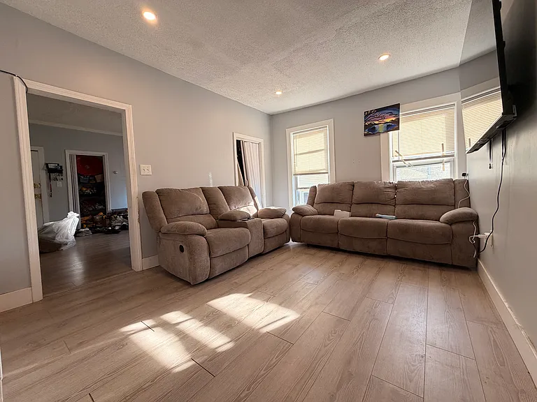 433 Lincoln St #3 — Photo 13
