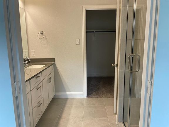 5th image of 6120 Blythe Dr #8228