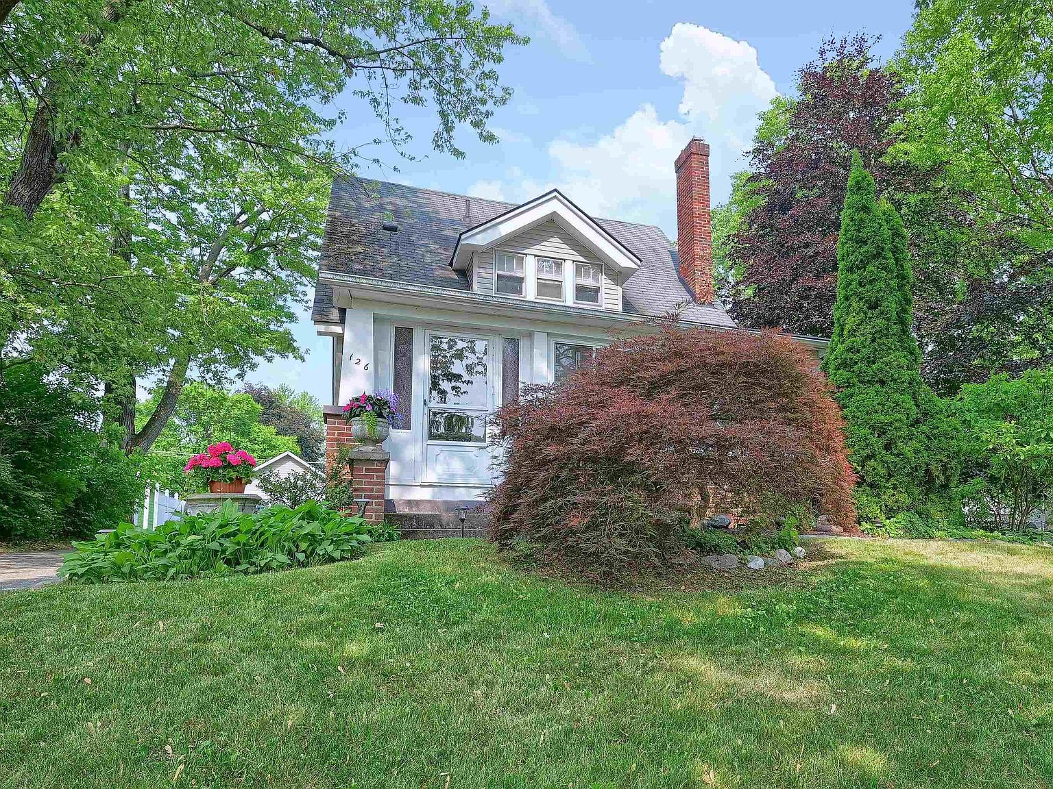 126 S Roslyn Rd, Waterford, MI 48328 Zillow