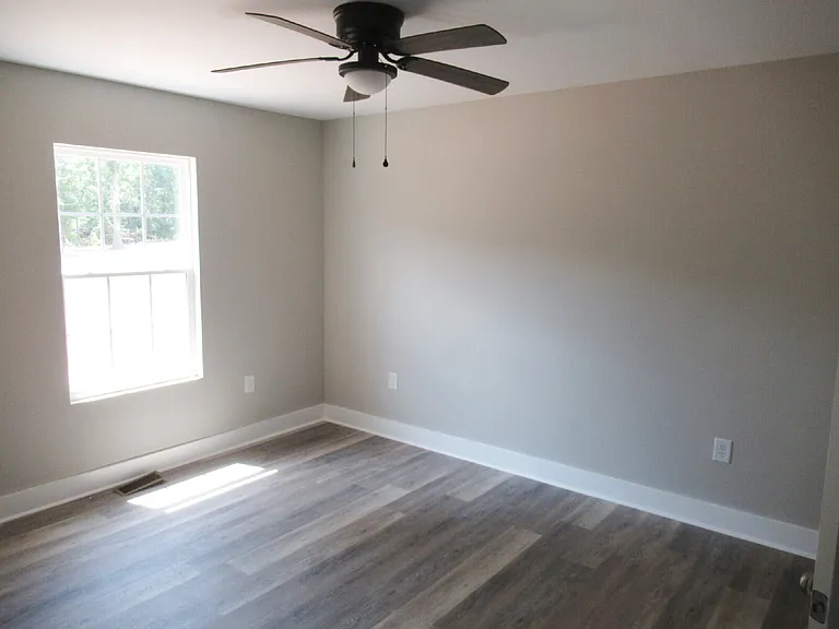 427 Northbrook Iii School Rd — Photo 10