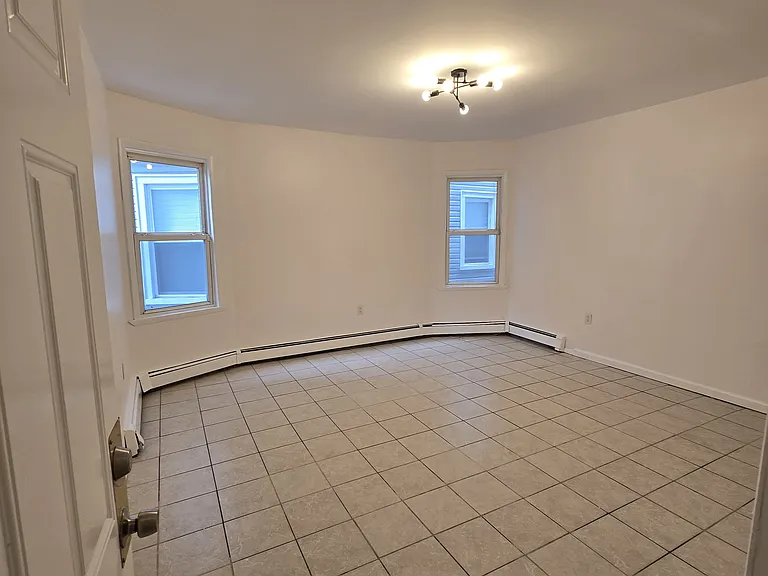 79 Eaton Pl #1 — Photo 9