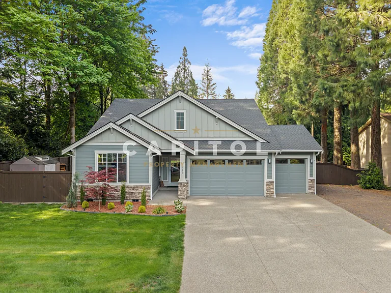 2240 65th Ct SW — Photo 2