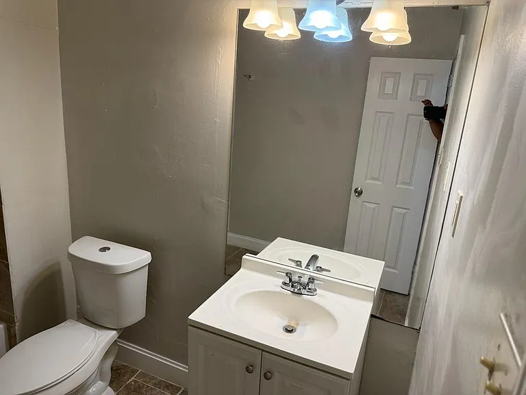 508 Closhire Ln — Photo 31