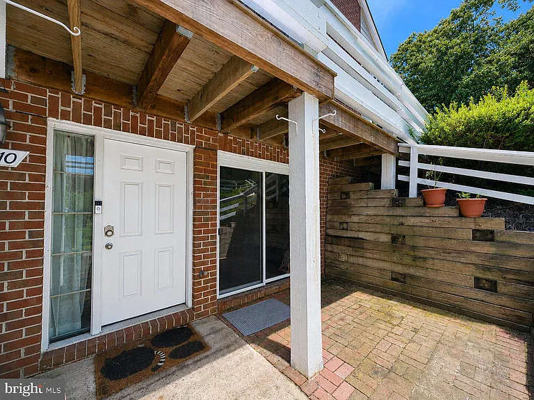 11150 Beaver Trail Ct — Photo 3