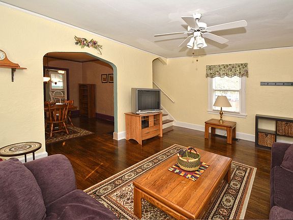 4th image of 6754 Britton Ave