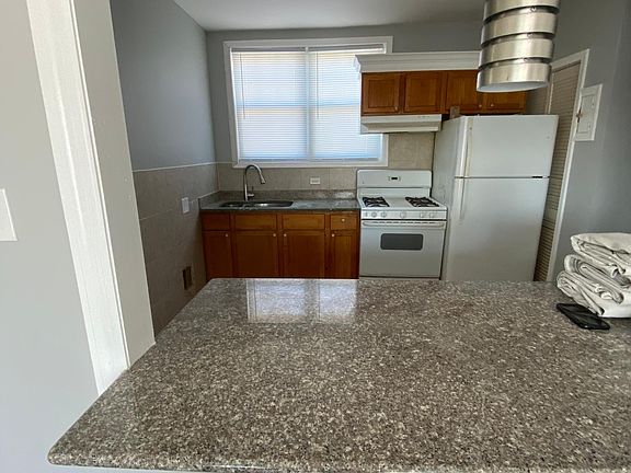 kitchen & Island