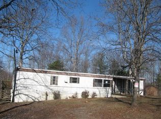 113 Lakeview Ct, Goodview, VA 24095