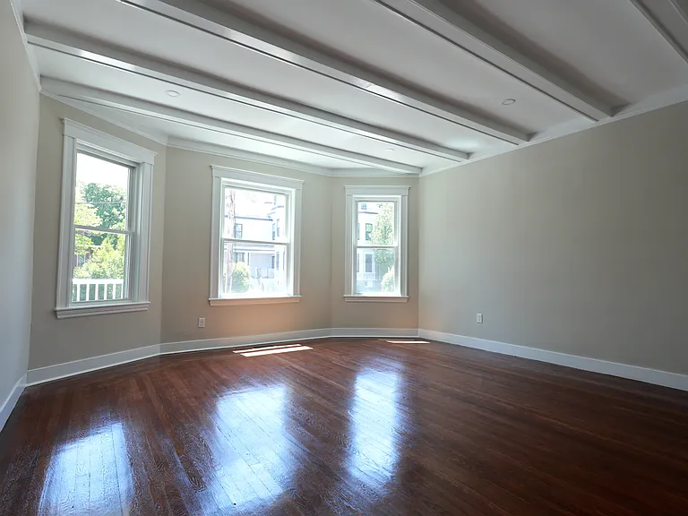 37 George St #37 — Photo 5