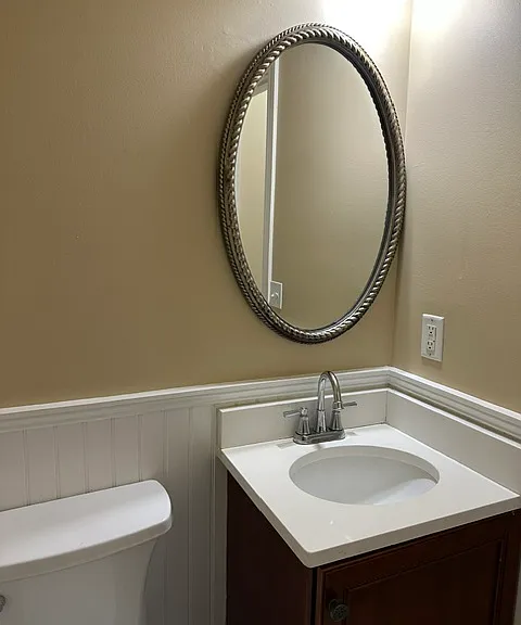 128 Center Rd — Photo 18