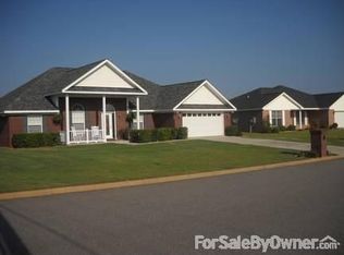 23 Maree Rd, Daleville, AL 36322