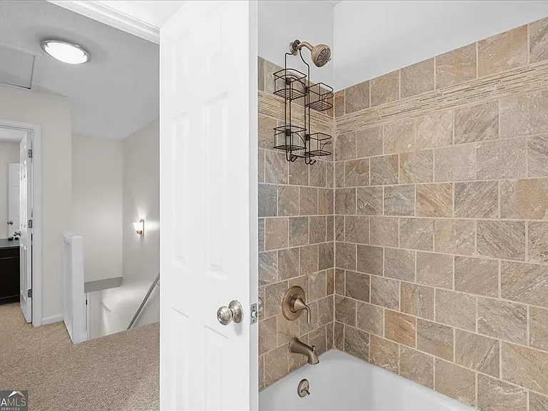 840 Rosedale Ave SE #B — Photo 12