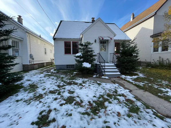 1006 Bingham Ave, Sault Sainte Marie, MI 49783