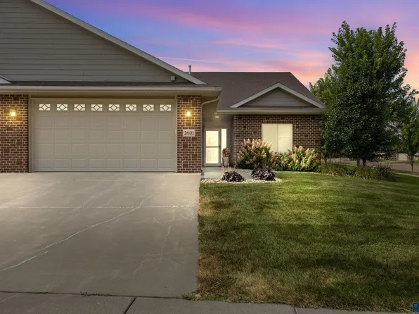 2601 E Whisper Trl, Sioux Falls, SD 57108