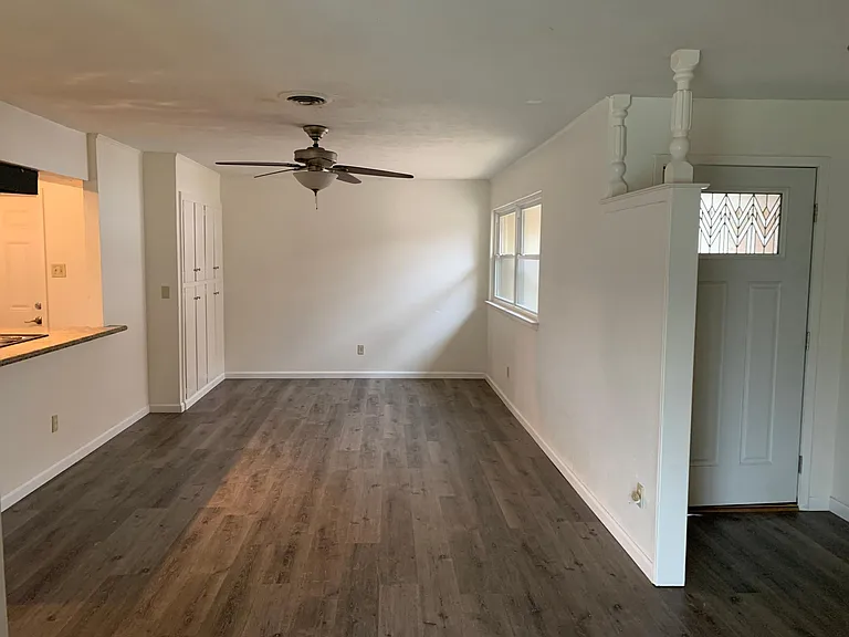 2612 Greenwood Ln — Photo 11