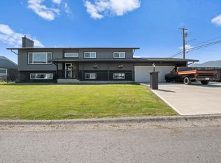 8789 Butchart St, Chilliwack, BC V2P 5S2