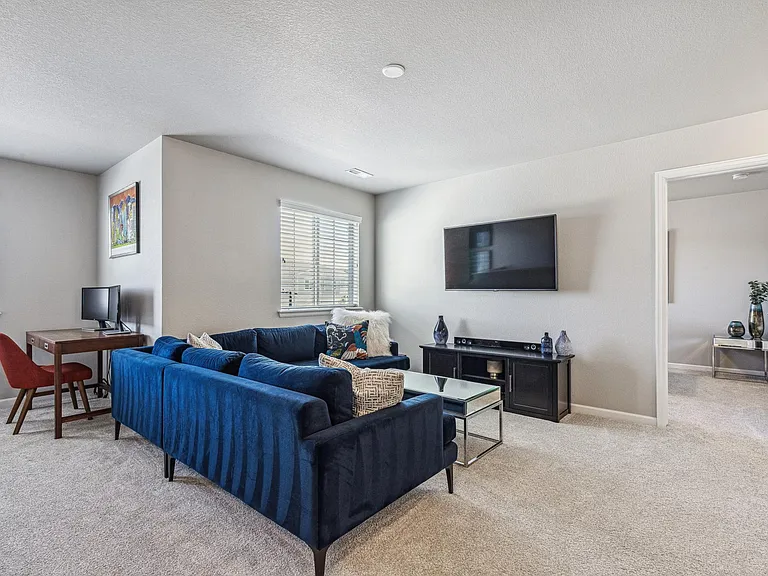 Loft/bonus room
