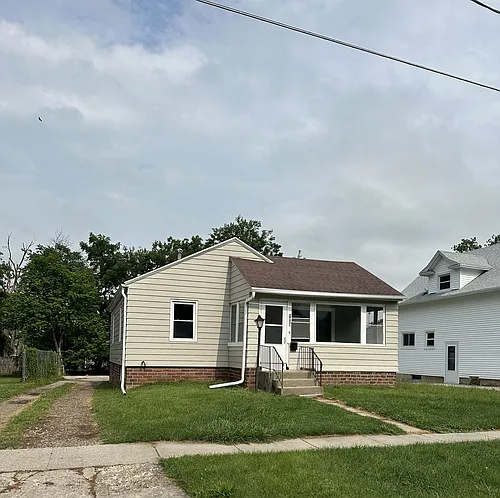 1529 29th St Photo 1