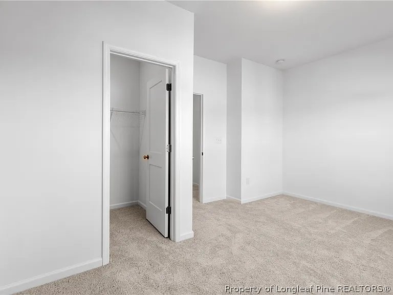 1939 Robin Hill Ln — Photo 17