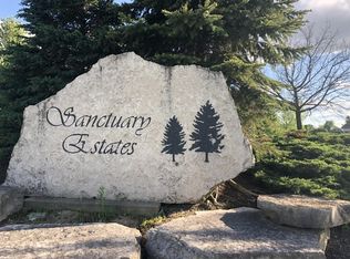 2600 Sanctuary Ln, Spring Grove, IL 60081