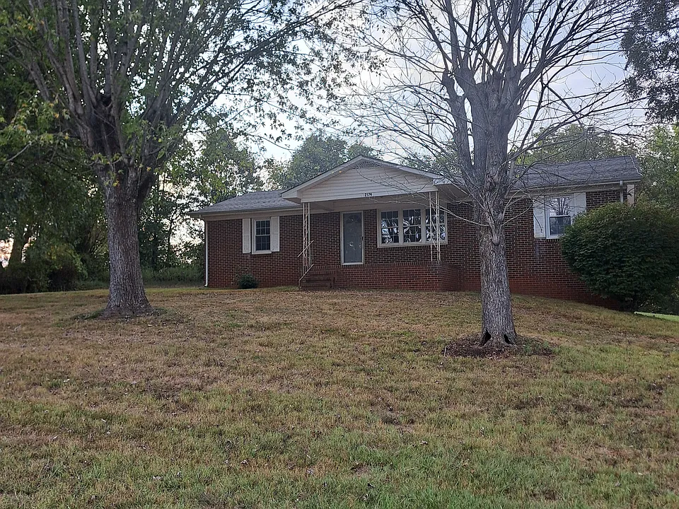 2174 Shelbyville Rd