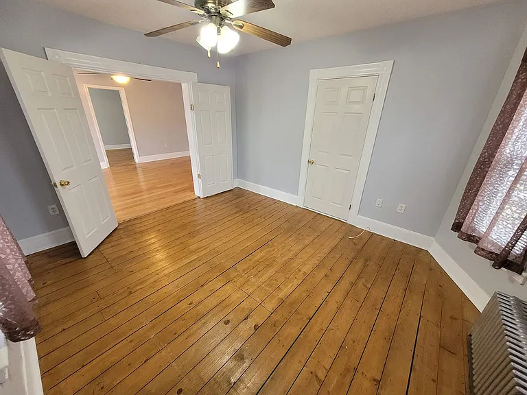 653 Clay St #1 — Photo 8