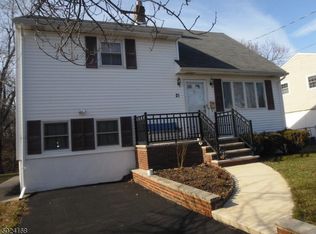 21 Woodmere St, Raritan, NJ 08869