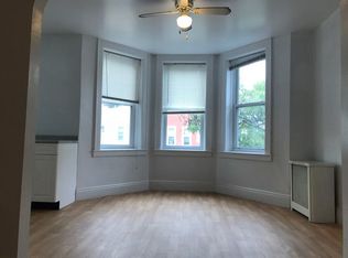 2727 27th St #2, Astoria, NY 11102