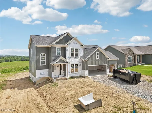 2423 Ledgestone Dr NW, Uniontown, OH 44685