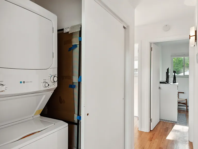 230 Norfolk Dr — Photo 22