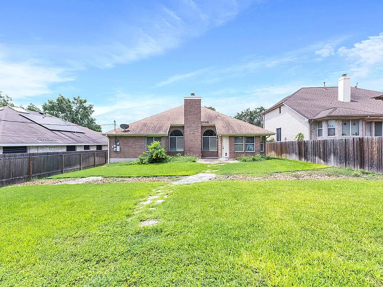 6412 Convict Hill Rd — Photo 52