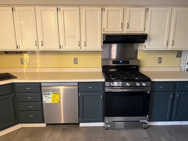 2550 Harvest Dr — Photo 12