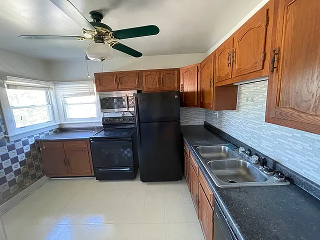 6802 W Highland Ave #2 — Photo 3