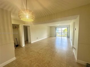 21133 SW 85th Ave APT 304, Cutler Bay, FL 33189