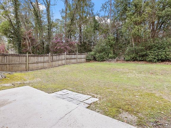 5th image of 2206 Victory Garden Ln