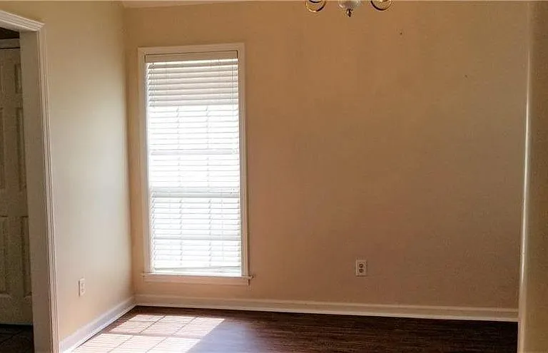 855 Autumn Ridge Rd — Photo 9