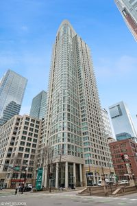 345 N La Salle Dr APT 1101, Chicago, IL, 60654