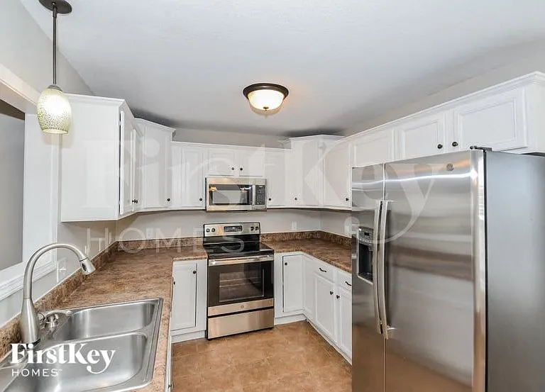 3713 Jolene Ct — Photo 5