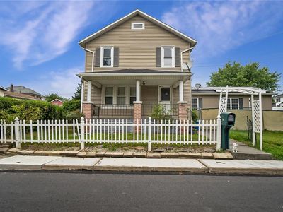 209 Oak St, Nazareth, PA, 18064