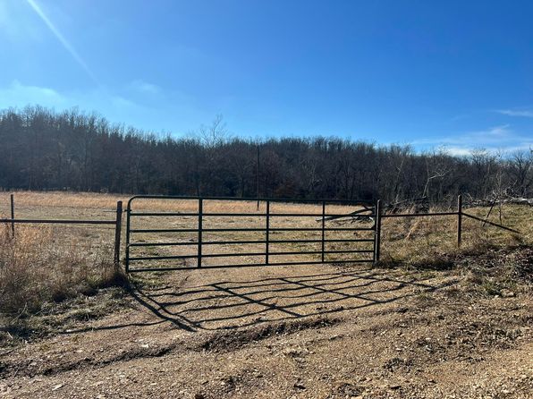 000 Shelton Road, Willow Springs, MO 65793