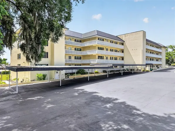 101 N Grandview St APT 1, Mount Dora, FL 32757
