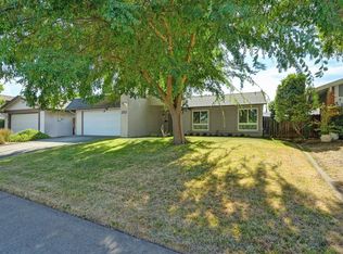 2767 Bradshaw Rd, Sacramento, CA 95827