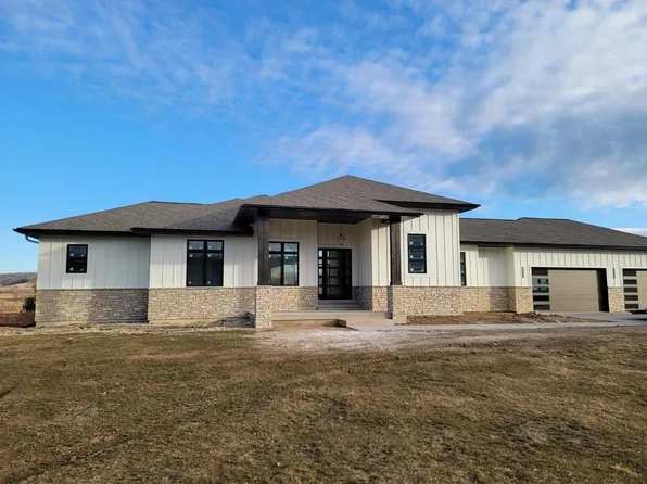 W6314 Valley Place, Holmen, WI 54636