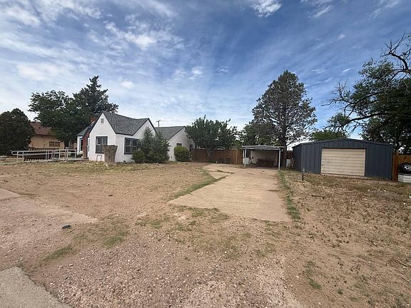 3rd image of 1012 W 3rd St