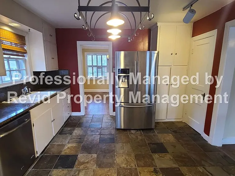 187 Picardy Pl — Photo 13