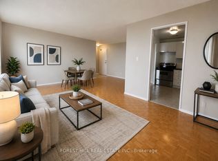 365 Kennedy Rd S #812, Brampton, ON L6W 3H3