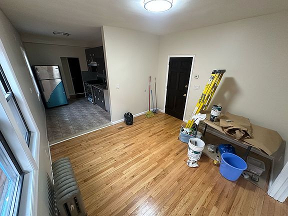 4th image of 6043 75th St #2